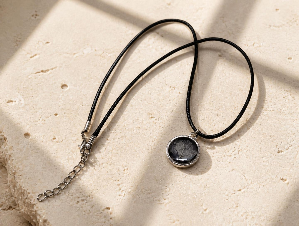 Florève necklace/Blacky hydrangea hax