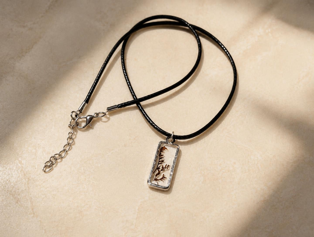 Florève necklace/BlackGrass