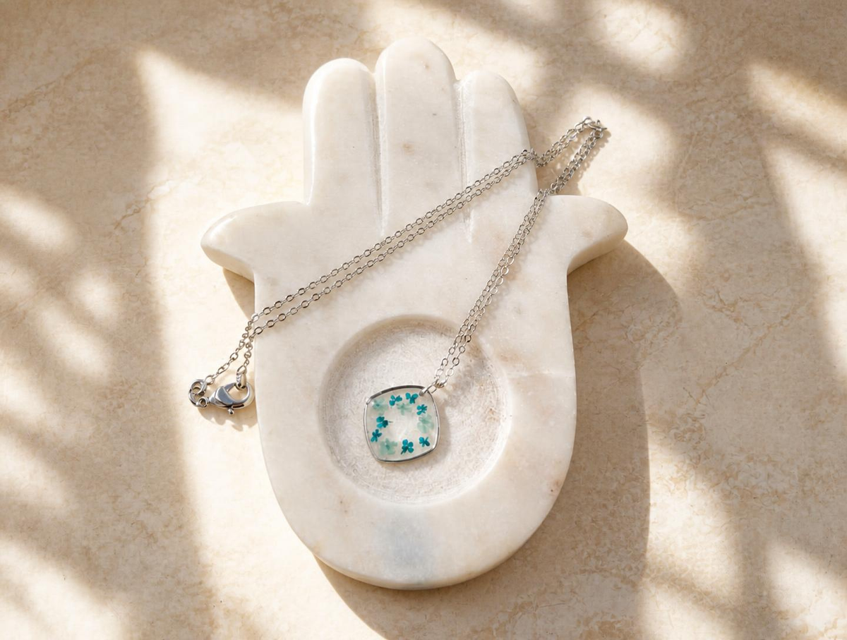 Florève necklace/Blue box petal - Anti-tarnish box pendant with silver chain