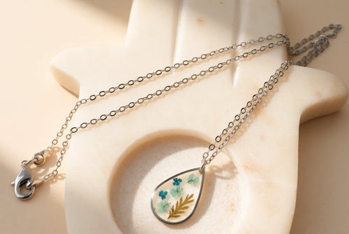 Florève necklace/ Blue petal - Anti-tarnish teardrop pendant with silver chain