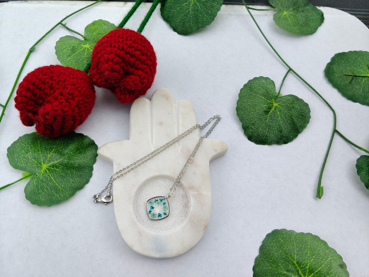 Florève necklace/Blue box petal - Anti-tarnish box pendant with silver chain