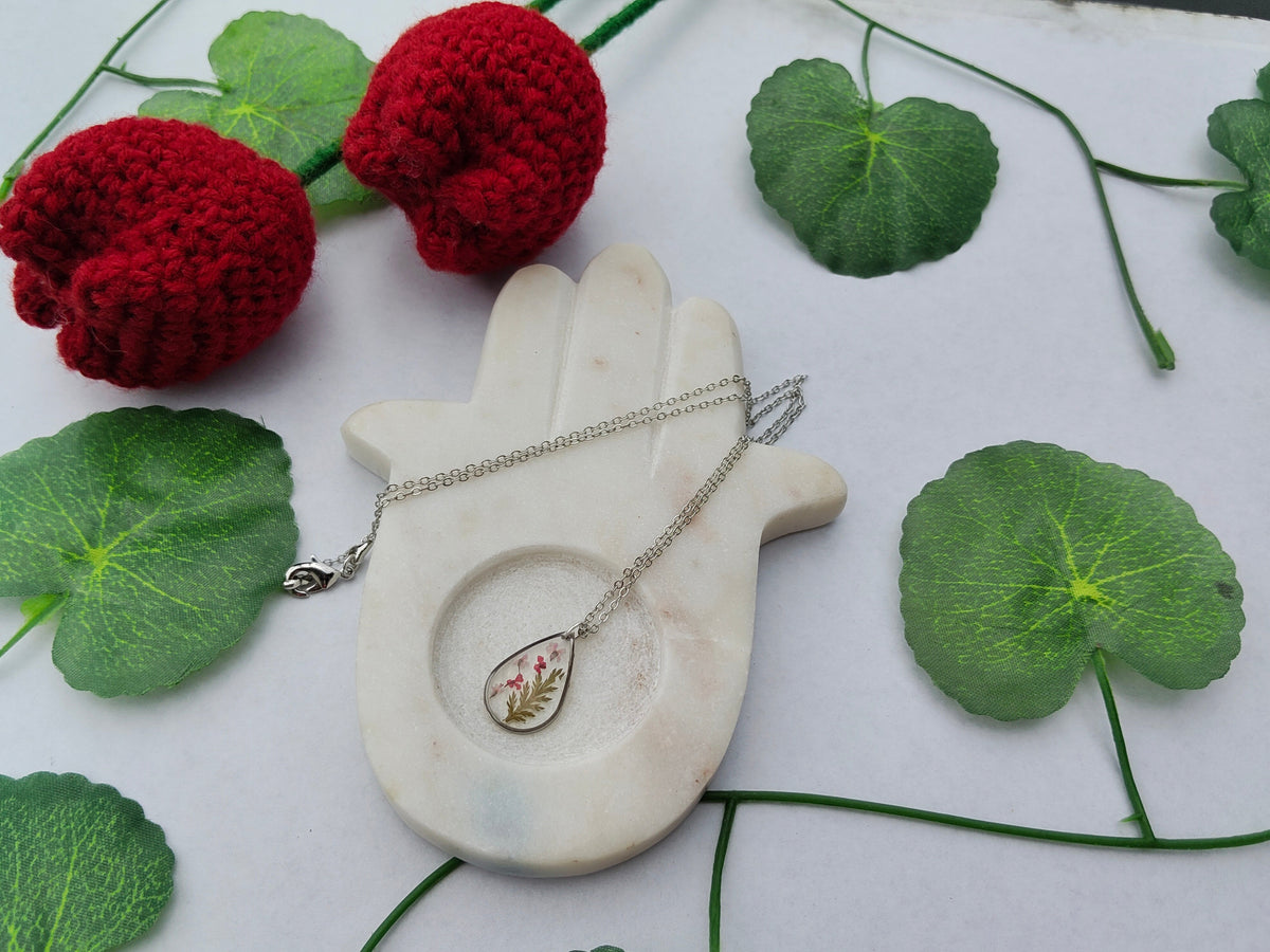 Florève necklace/Blush petal - Anti tarnish teardrop pendant with silver chain