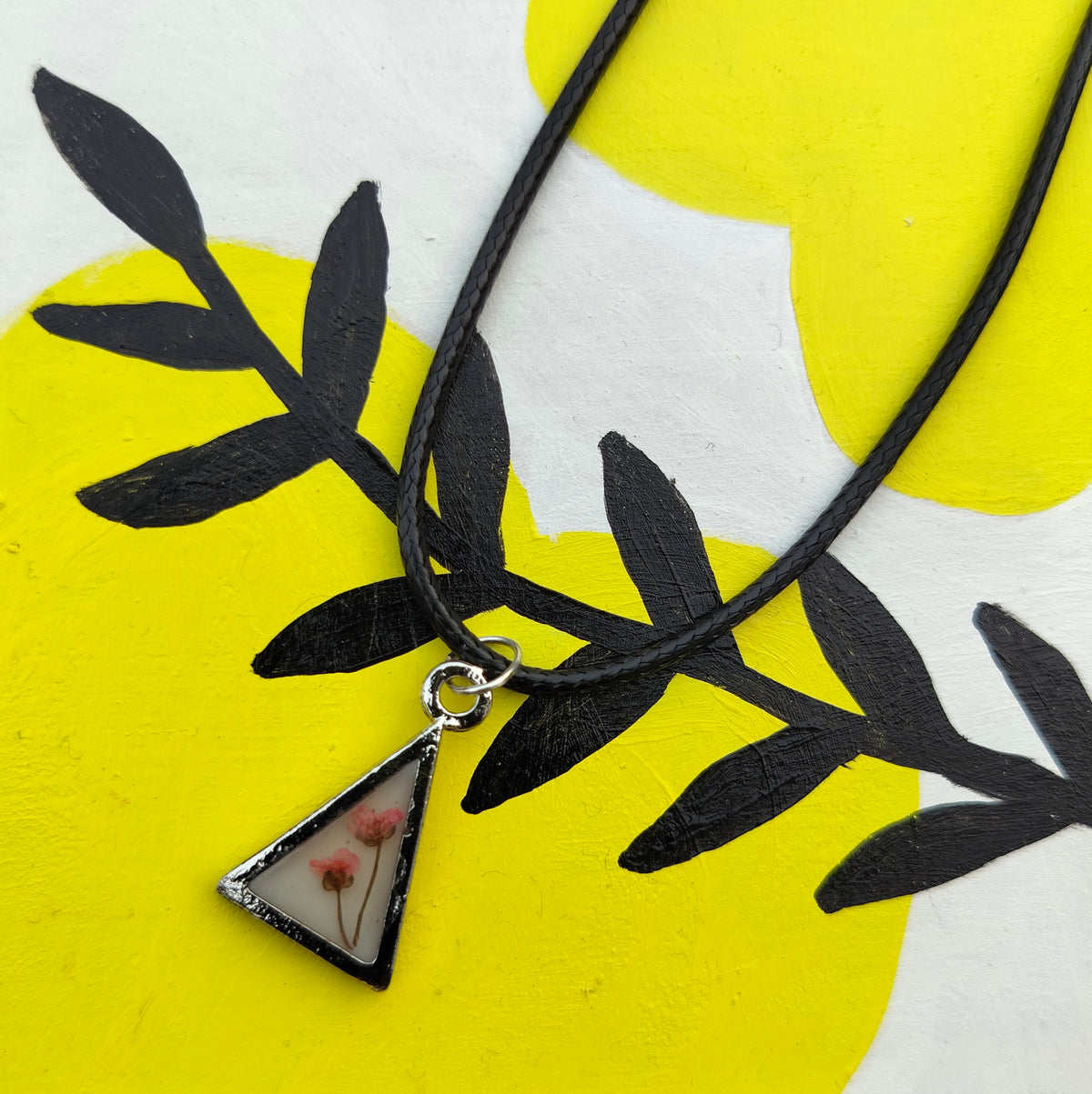 Florève necklace/Rosebud triangle